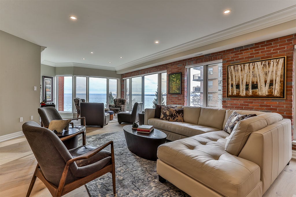 Luxury Lakeshore Condo