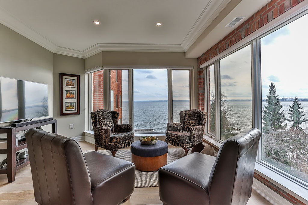 Luxury Lakeshore Condo